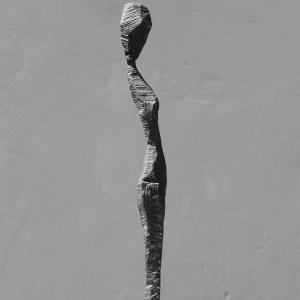 DIE NEUGIERIGE, Bronze, Auflage 12, H 43 cm, 2017