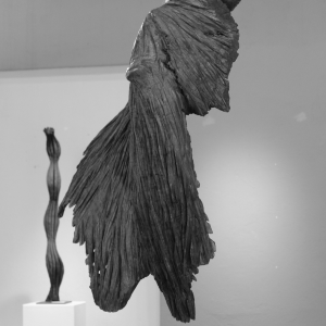 BROKEN, legno di castagno, patinato, H 126 cm, 2014